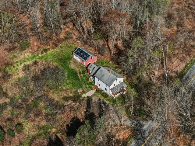 274 Sunderland Rd, Amherst, MA 01002