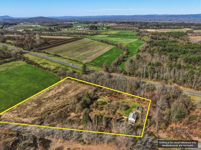 274 Sunderland Rd, Amherst, MA 01002