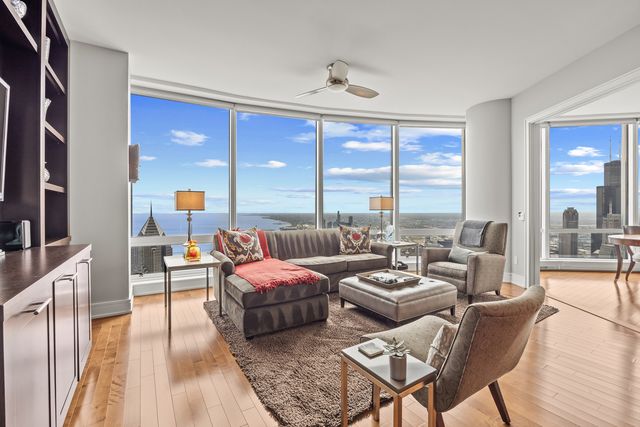 401 N Wabash Avenue 74D, Chicago, IL 60611