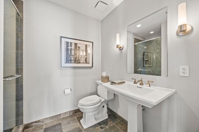 401 N Wabash Avenue 74D, Chicago, IL 60611