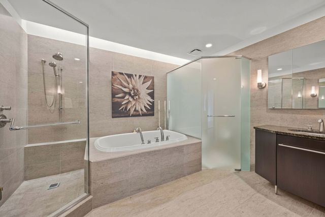 401 N Wabash Avenue 74D, Chicago, IL 60611