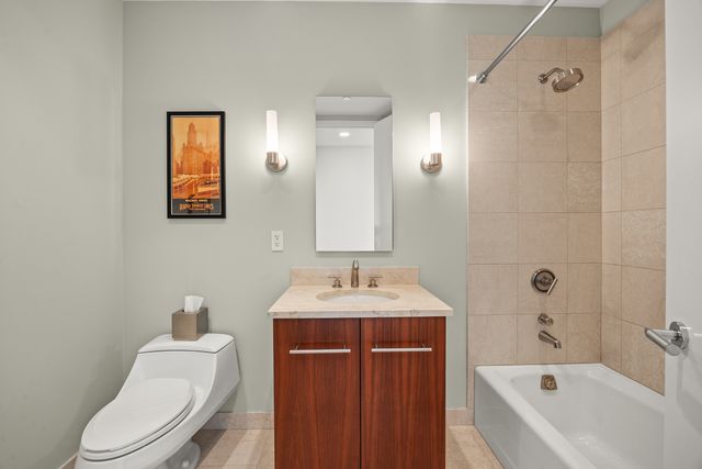 401 N Wabash Avenue 74D, Chicago, IL 60611