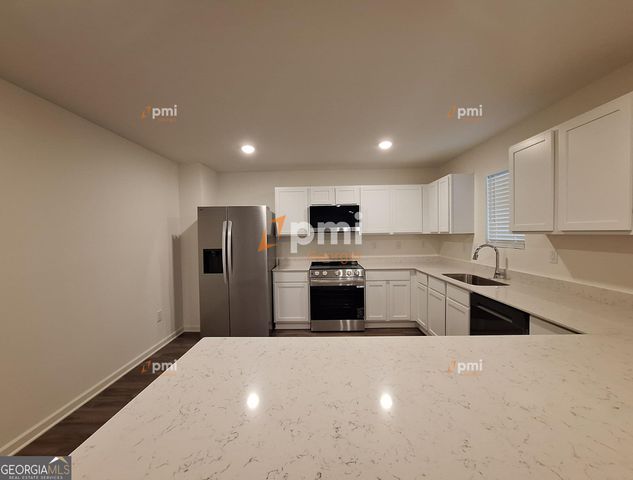 516 Liberty Hall Drive, Bonaire, GA 31005