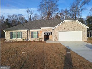 516 Liberty Hall Drive, Bonaire, GA 31005