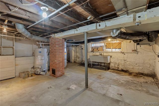 188 Cayuga Road, Cheektowaga, NY 14225