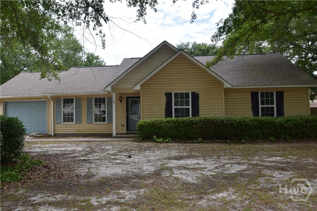 Image 1 of property listing at 7 Oak Ridge Circle, Rincon, GA 31326
