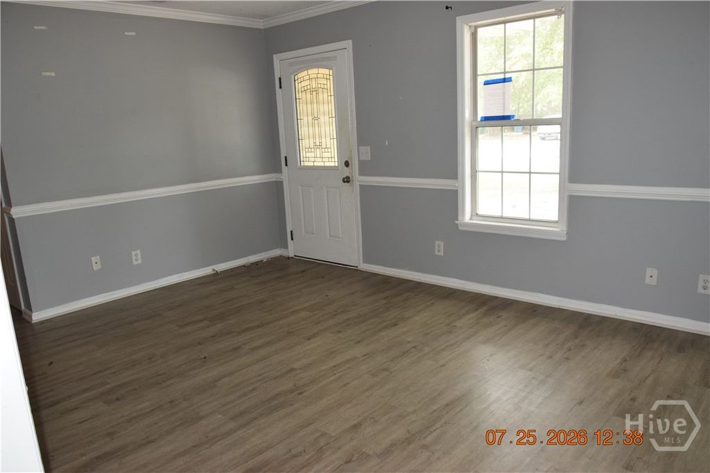 Image 5 of property listing at 7 Oak Ridge Circle, Rincon, GA 31326