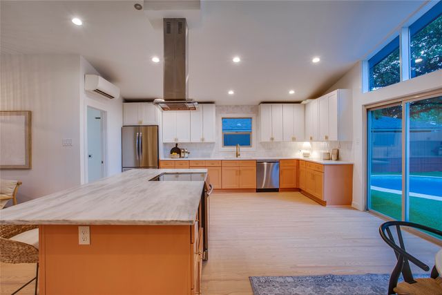 918 Glen Oaks Boulevard, Dallas, TX 75232
