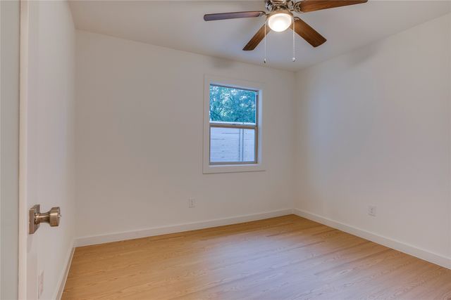 918 Glen Oaks Boulevard, Dallas, TX 75232