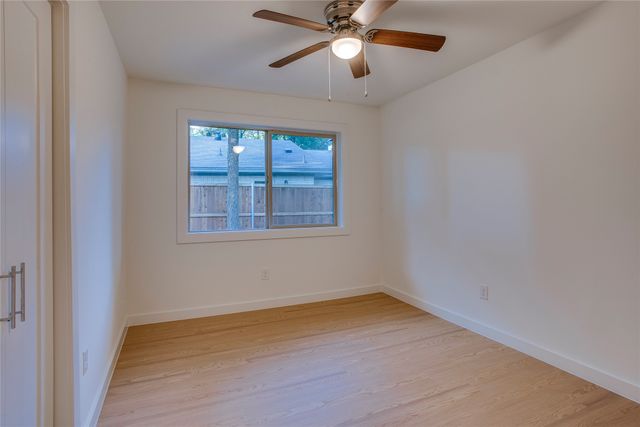 918 Glen Oaks Boulevard, Dallas, TX 75232