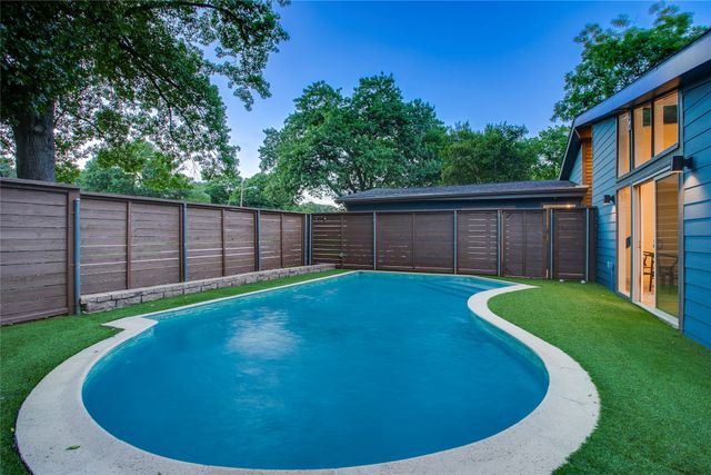 918 Glen Oaks Boulevard, Dallas, TX 75232