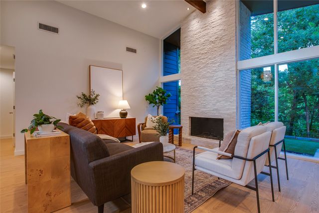 918 Glen Oaks Boulevard, Dallas, TX 75232