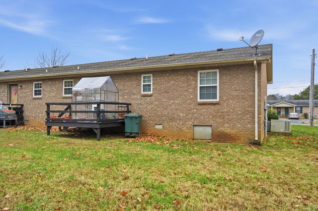 104 Gayla Ct, Portland, TN 37148