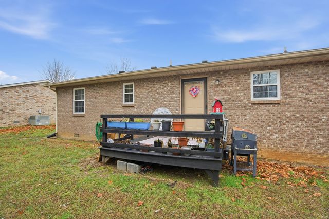 104 Gayla Ct, Portland, TN 37148