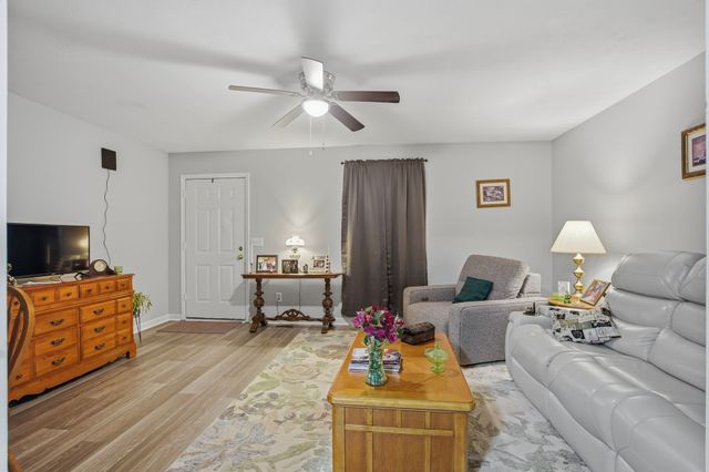 104 Gayla Ct, Portland, TN 37148