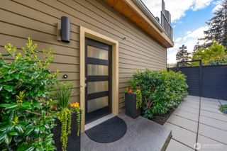 12011 9th Avenue NW #2, Seattle, WA 98177