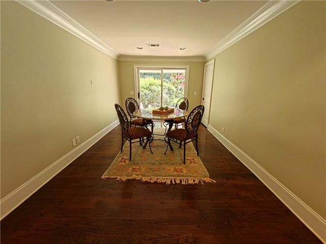 250 Cagle Road, Roswell, GA 30075