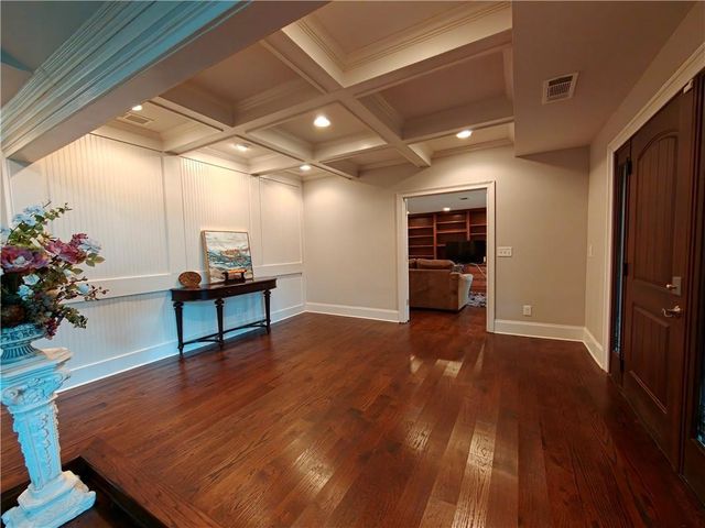 250 Cagle Road, Roswell, GA 30075