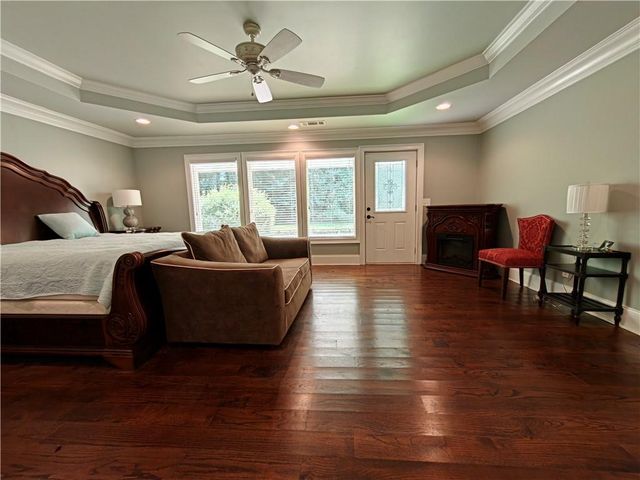 250 Cagle Road, Roswell, GA 30075
