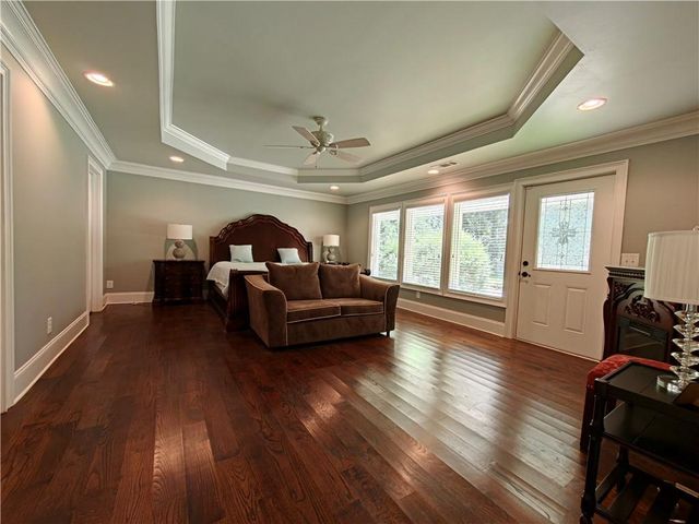 250 Cagle Road, Roswell, GA 30075