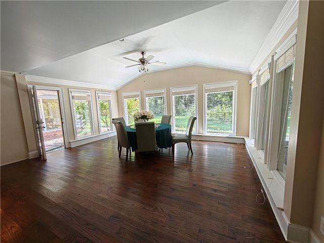 250 Cagle Road, Roswell, GA 30075