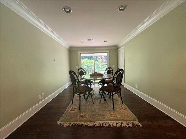 250 Cagle Road, Roswell, GA 30075