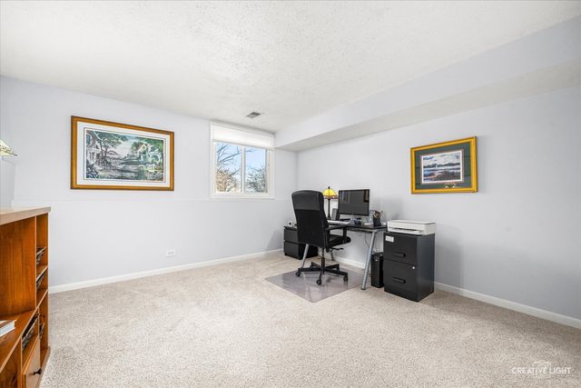 6828 Kincaid Court, Woodridge, IL 60517