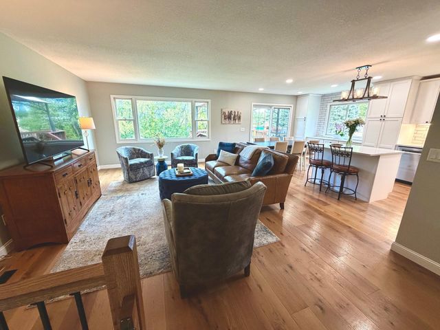 13601 Dan Patch Lane, Savage, MN 55378