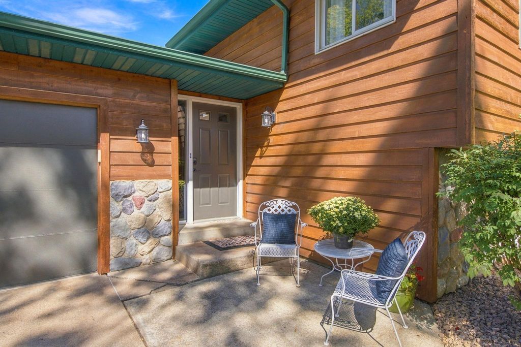 13601 Dan Patch Lane, Savage, MN 55378 — photo 4