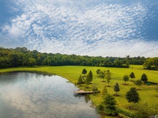 19738 Barnett Rd, Zachary, LA 70791