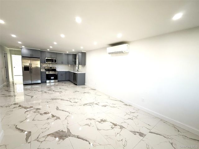 52 Crystal Beach Boulevard, Moriches, NY 11955