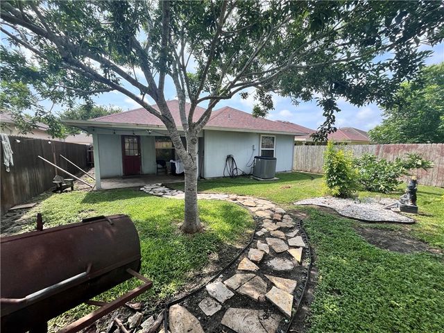 3101 Saskatchewan Dr, Corpus Christi, TX 78414