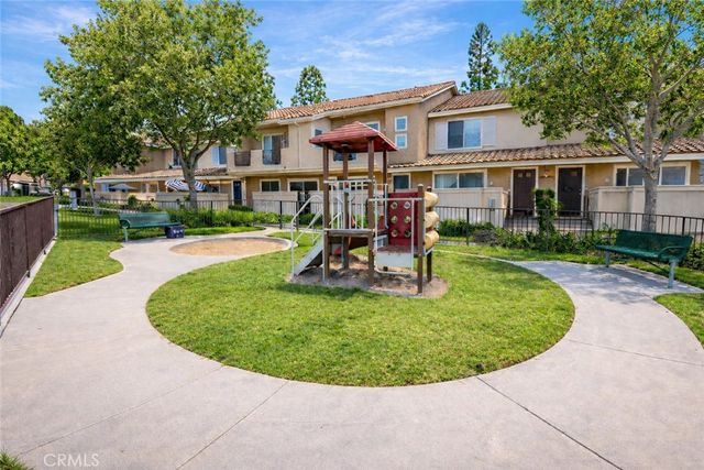 28503 Trento, Lake Forest, CA 92679
