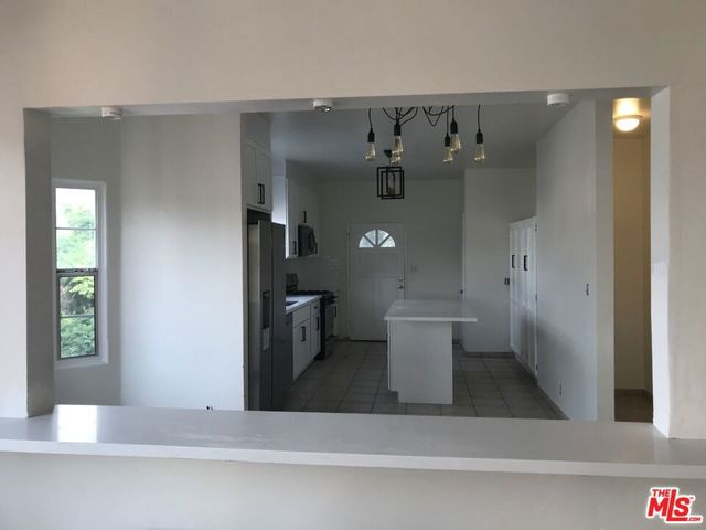 1732 Hauser Boulevard, Los Angeles, CA 90019