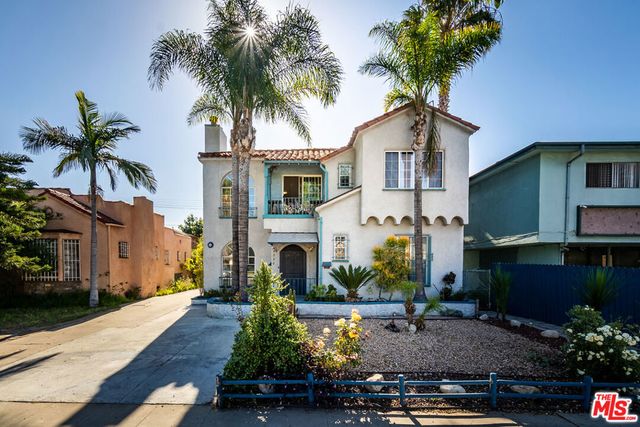 1732 Hauser Boulevard, Los Angeles, CA 90019