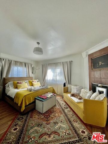 1732 Hauser Boulevard, Los Angeles, CA 90019