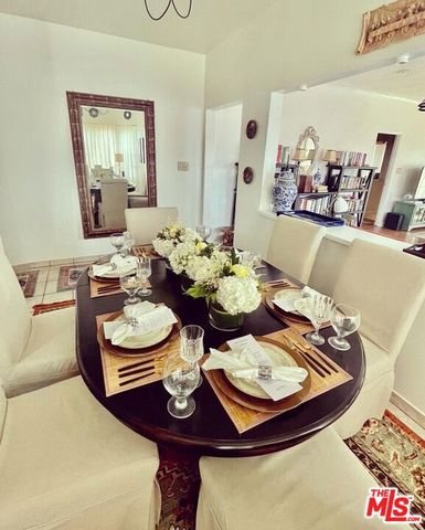 1732 Hauser Boulevard, Los Angeles, CA 90019