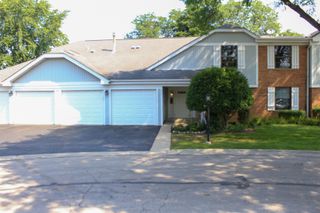 317 Woodbury Court B2, Schaumburg, IL 60193
