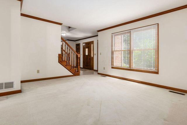 100 E Dublin Granville Road, Worthington, OH 43085