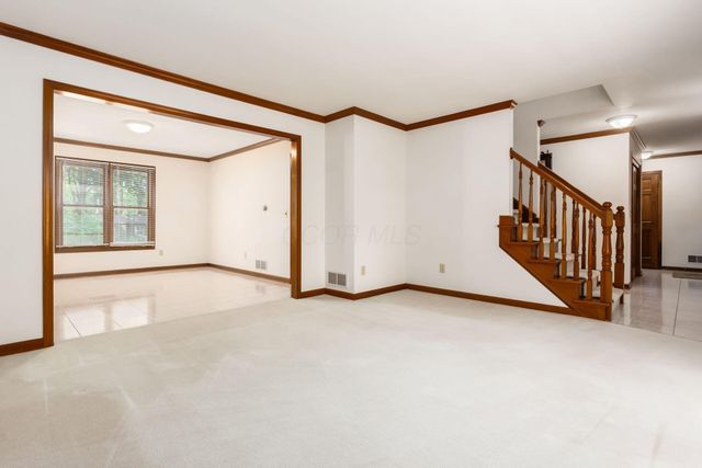 100 E Dublin Granville Road, Worthington, OH 43085