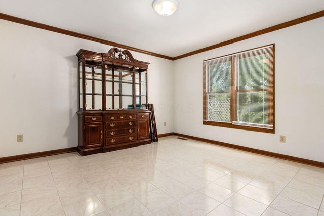 100 E Dublin Granville Road, Worthington, OH 43085