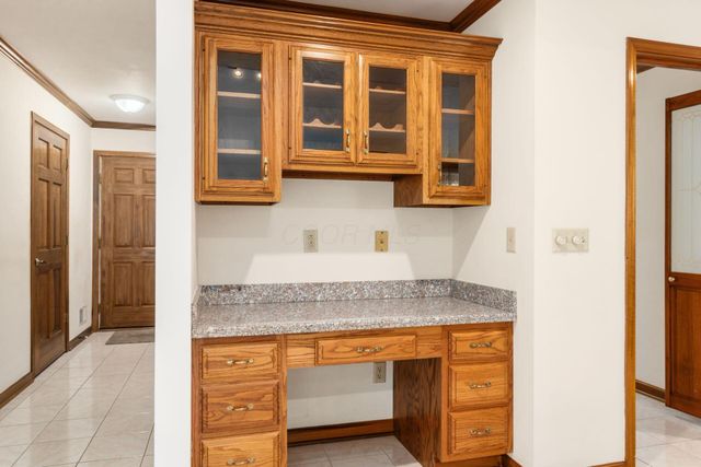 100 E Dublin Granville Road, Worthington, OH 43085