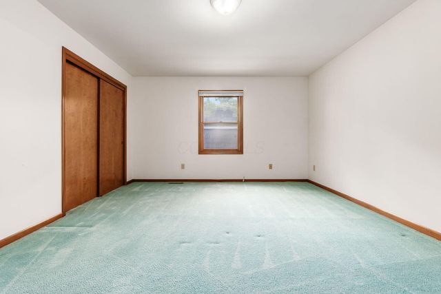 100 E Dublin Granville Road, Worthington, OH 43085