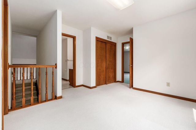 100 E Dublin Granville Road, Worthington, OH 43085
