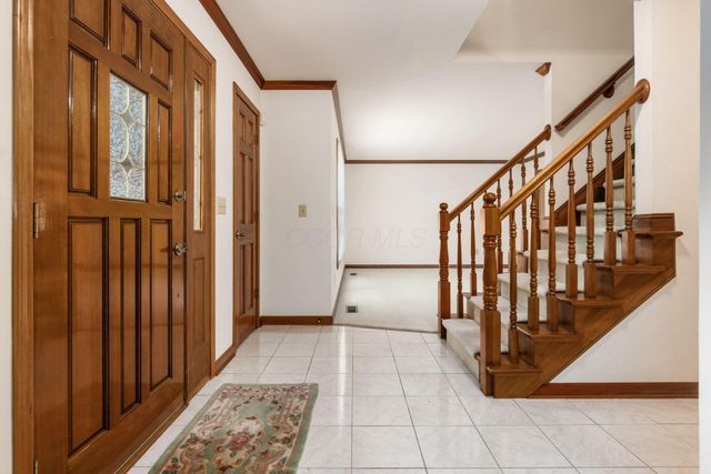 100 E Dublin Granville Road, Worthington, OH 43085