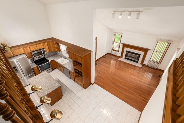 100 E Dublin Granville Road, Worthington, OH 43085