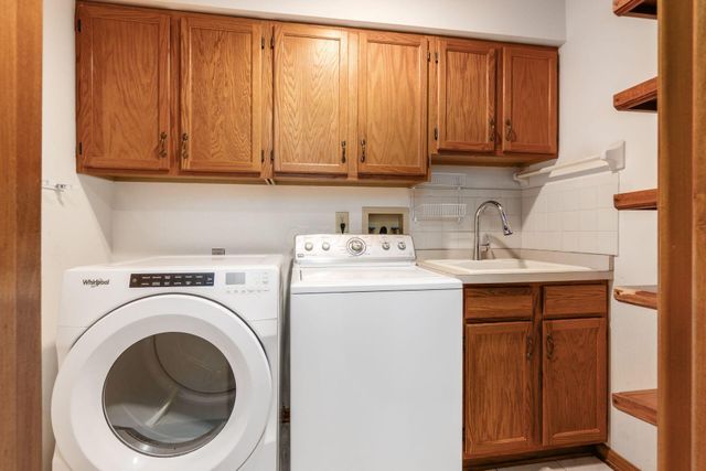100 E Dublin Granville Road, Worthington, OH 43085