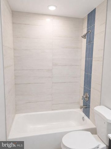 806 HR DR SE, Washington, DC 20032