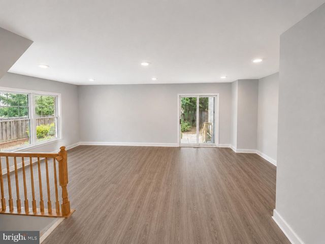 806 HR DR SE, Washington, DC 20032