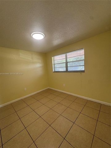 1101 W Prospect Road 4, Fort Lauderdale, FL 33309